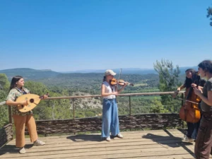 Musiciennes du projet Au Grand Air 2026 aux Carrières de Bibémus avec Val Pré Vert